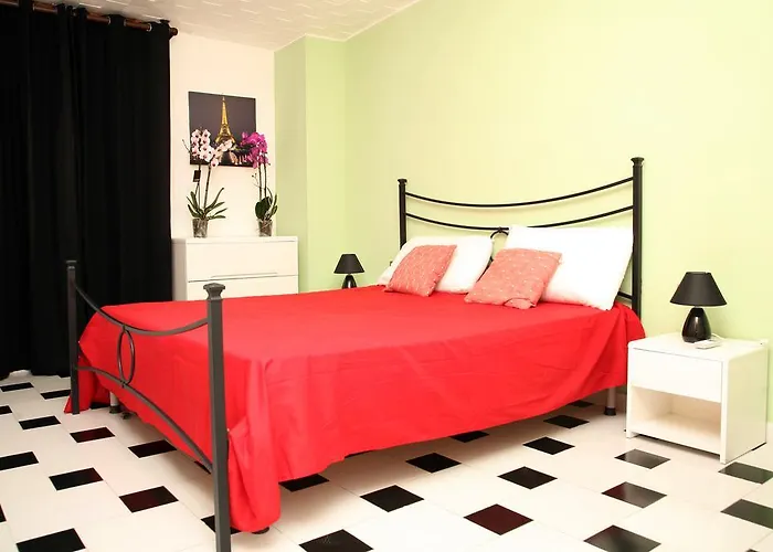De Amicis Apartment